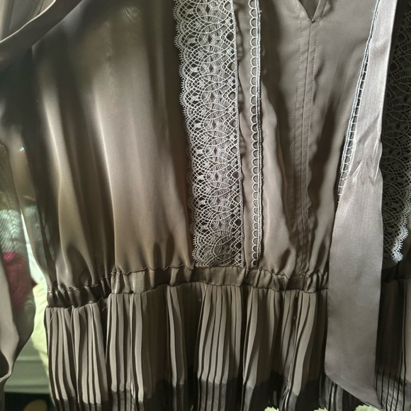 Sheer brown tie neck blouse size 2x - Picture 3 of 8